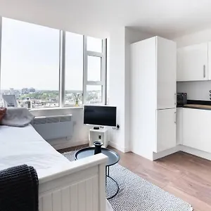 Apartment Skyline, Bournemouth